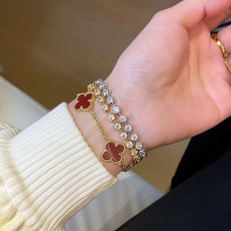 T*f*ny bracelets